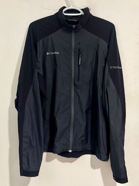 Columbia Titanium Men's Black and Charcoal Performance Jacket